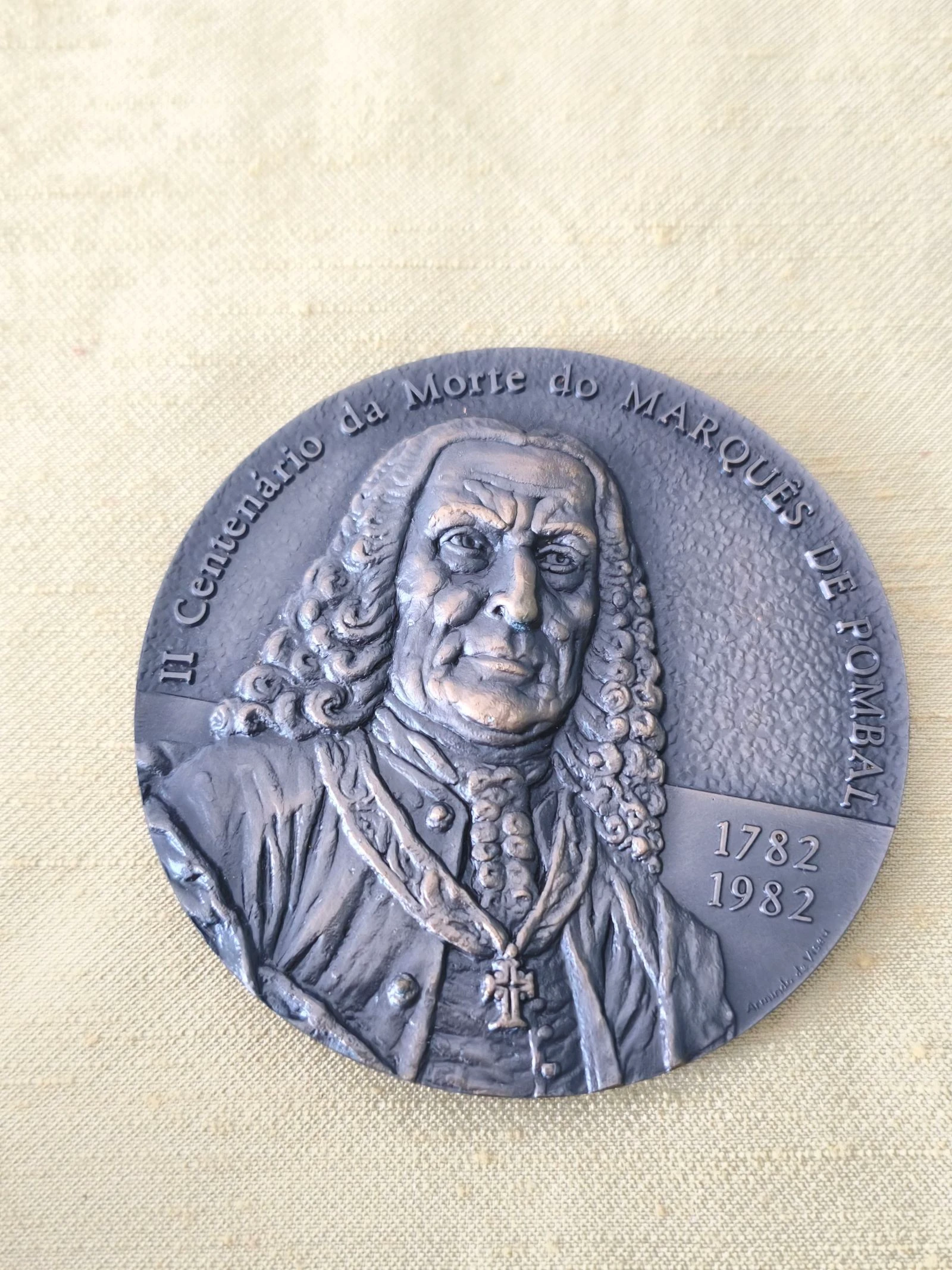 Medalha comemorativa do II Centenário da Morte do Marquês de Pombal.